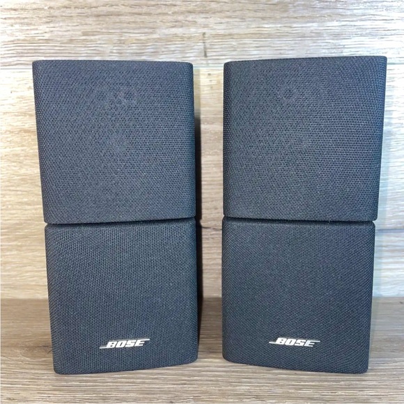 Bose Other Bose Dual Cube Two Speakers Acoustimass Lifestyle